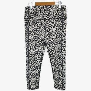 ZYIA NWT  Snow Leopard Pocket Brilliant Hi-Rise 7/8 24" Leggings Size 16-18